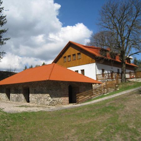 Skalsky Mlyn Hotel Lísek Exterior foto